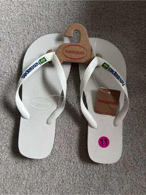 Brazil Logo Flip Flop
Havaianas